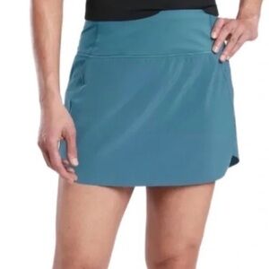 Athleta Teal Athletic Skort Women’s | Activewear Skirt with Built-In Shorts